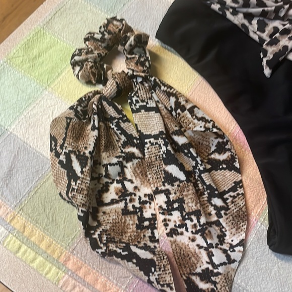 Bikini in animal print - Picture 8 of 8